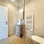 5 By Homing * Quarteira