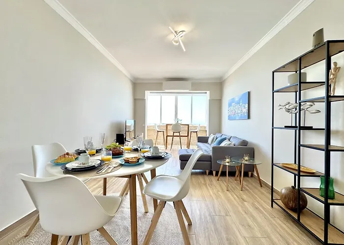 5 By Homing Quarteira